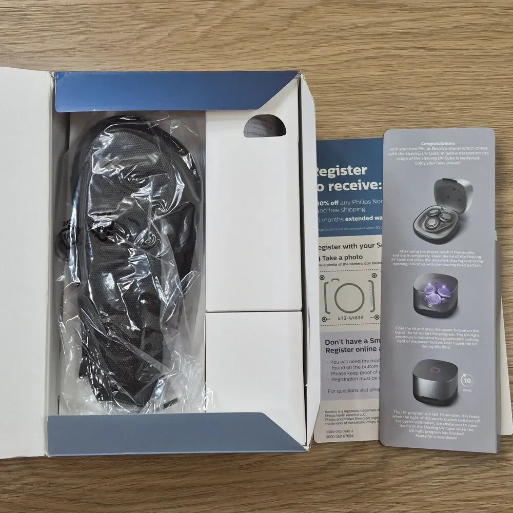 Philips Norelco S7889/91 Men's Shaver 7900 UV Cube Hair Trimmer New